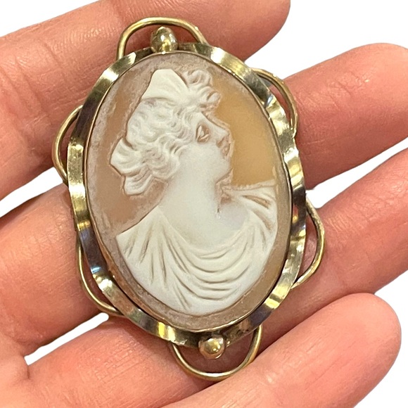 cameo Jewelry - Antique Large 10k Gold Filled Shell Carnelian Shell Dianna Cameo 1850 Victorian